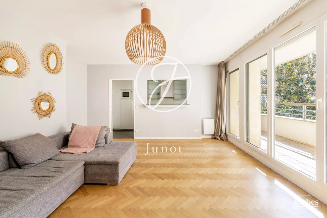 Apartment in Lorette-Martyrs, Paris 9e Arrondissement, Paris 3 - 19010917