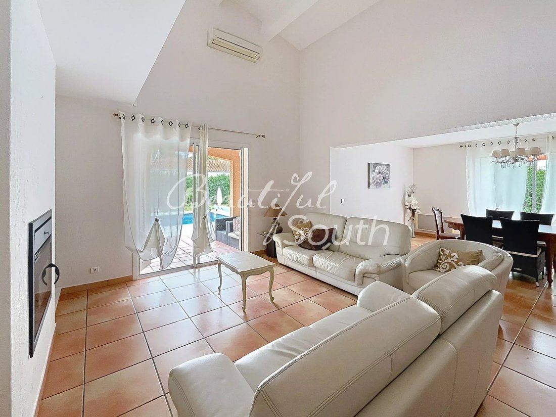 Villa in Perpignan, Occitania, France 3 - 19011042