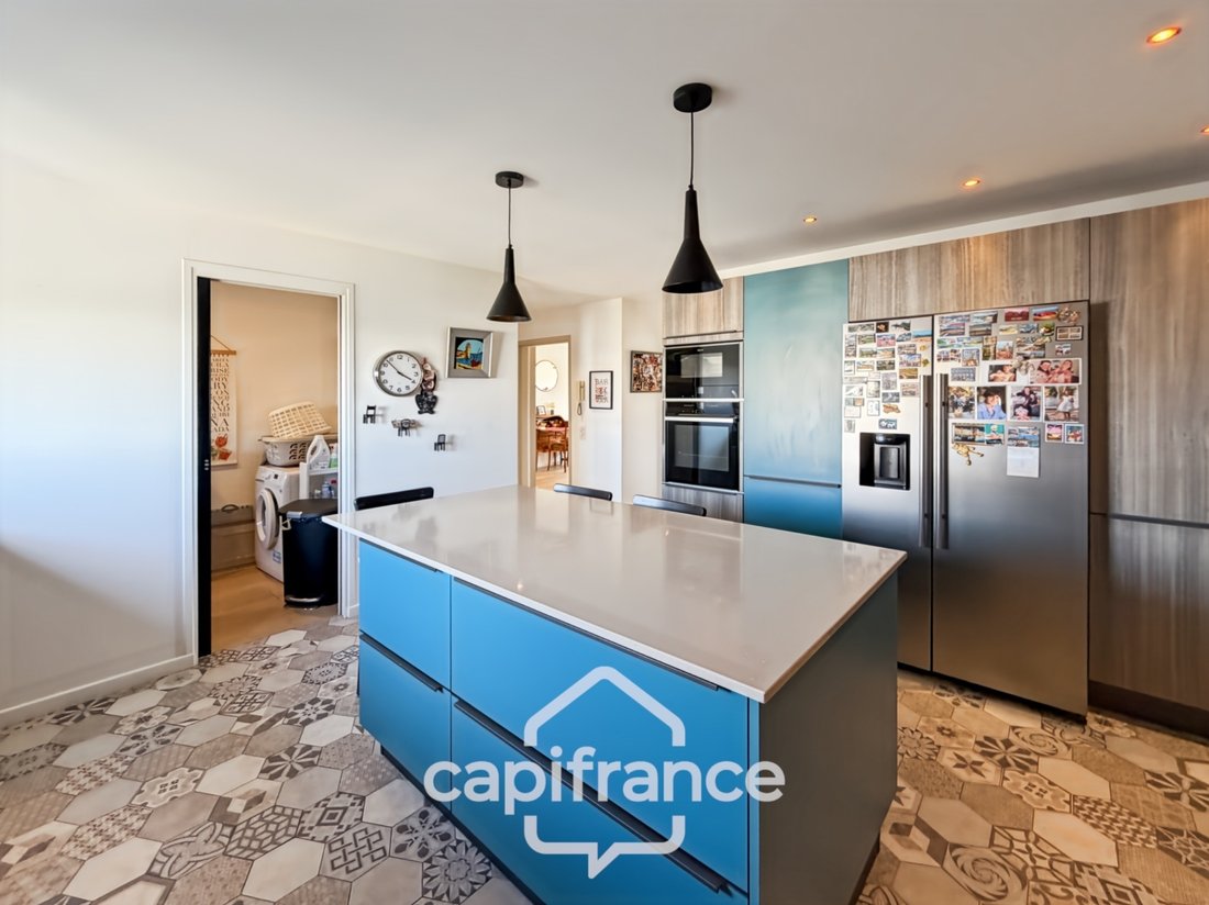 Apartment in Hyeres, Provence-Alpes-Côte d'Azur, France 4 - 19010954