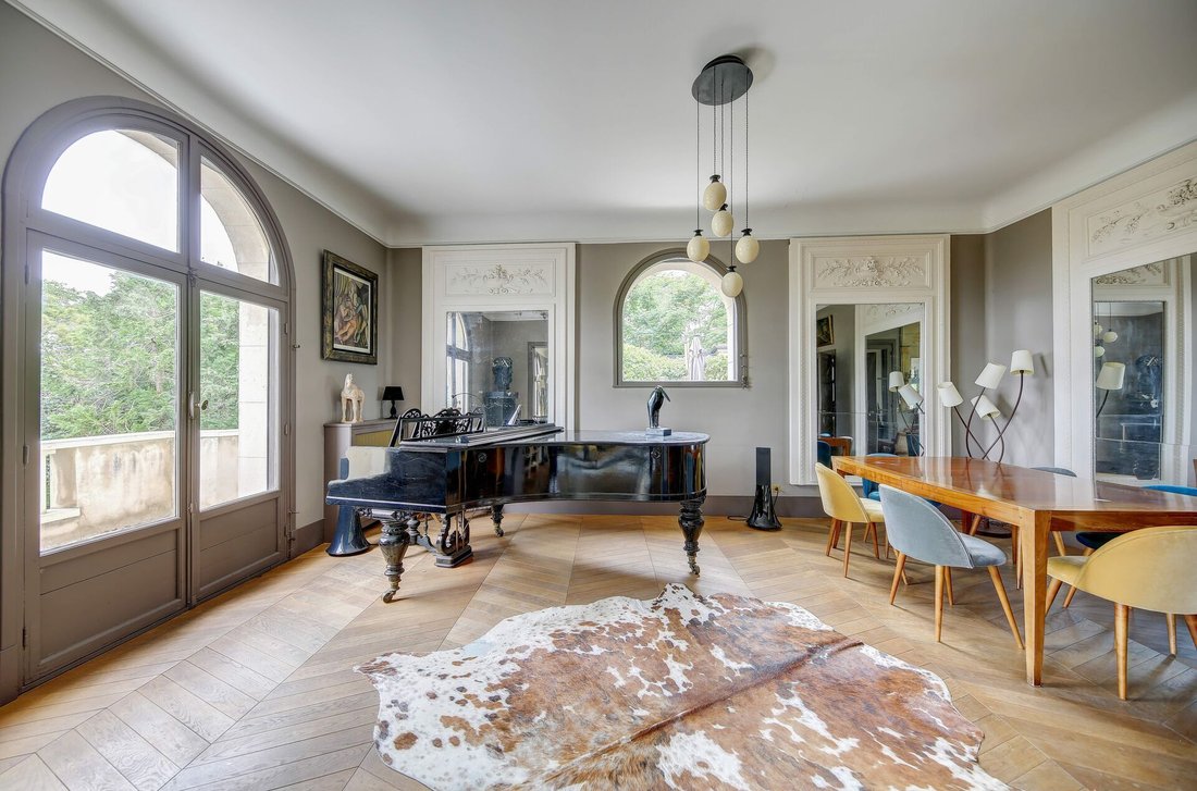 Villa a Fattoria Aux Belles-Terrage, Paris 10e Arrondissement, Parigi 3 - 18204188