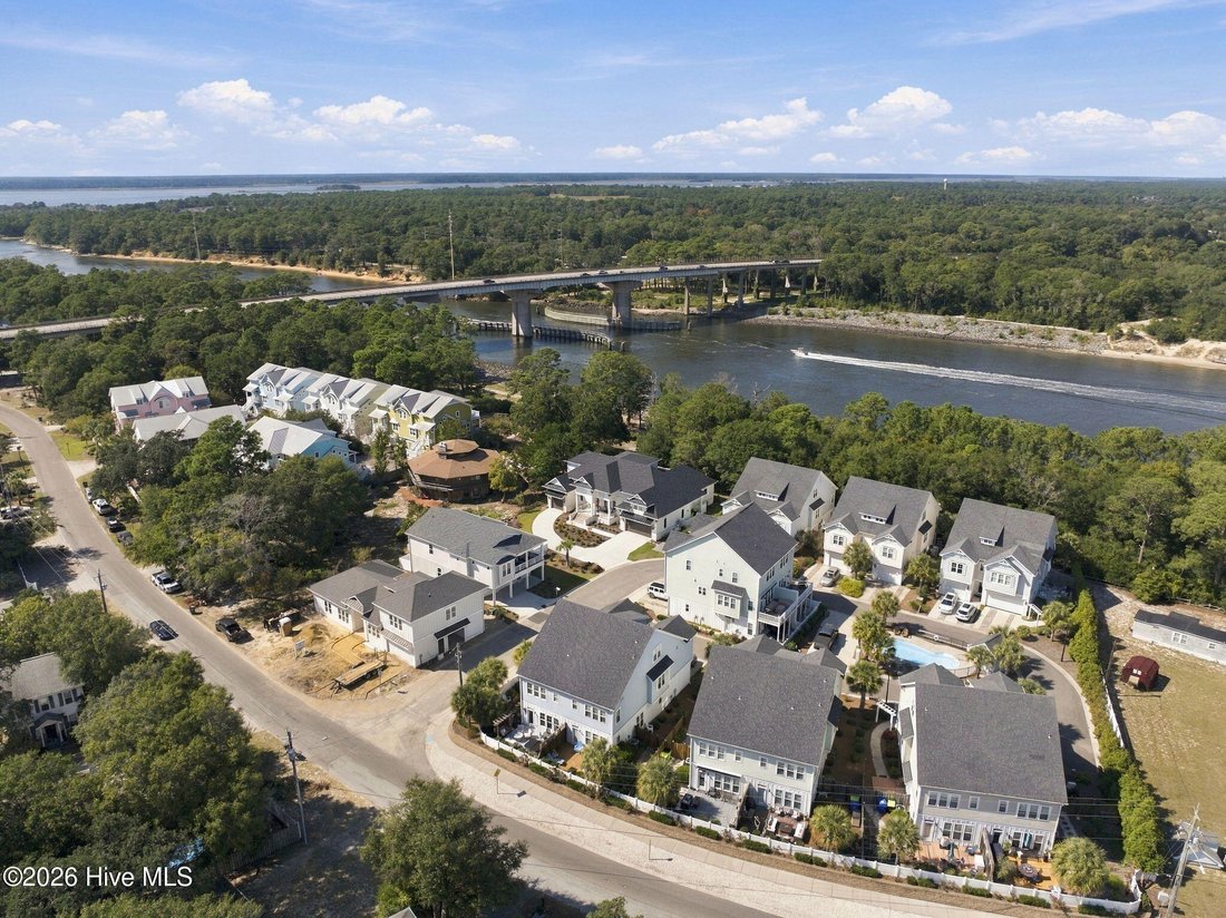 Townhouse in Carolina Beach, North Carolina, United States 4 - 19013473