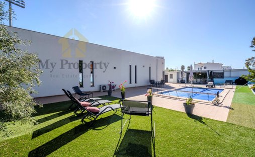 Casa en Faro (Se y Sao Pedro), Algarve, Portugal 1