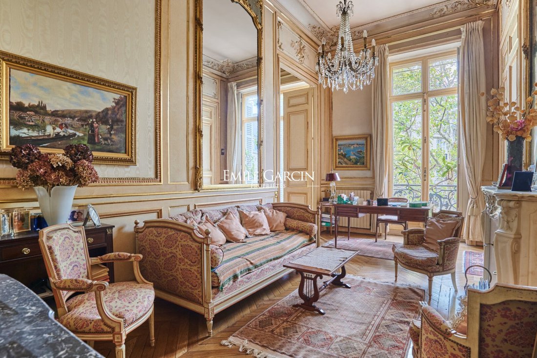 Appartement à Saint Philippe du Roule, Paris 8e Arrondissement, Paris 5 - 18989830