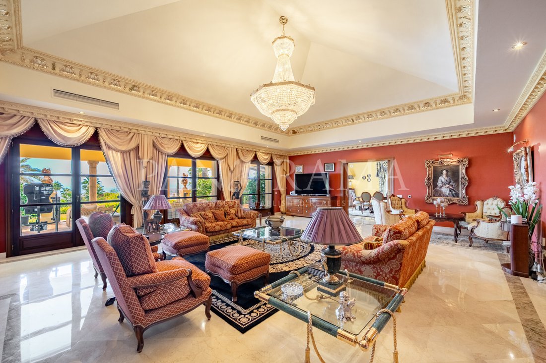 Villa in Sierra Blanca, Marbella, Spain 2 - 19009224