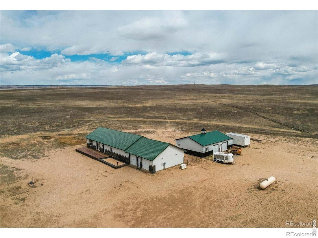 House in Carr, Colorado, United States 3 - 19012623