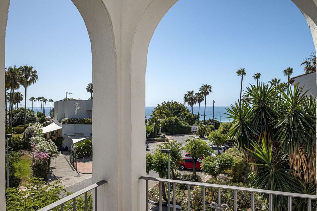 Apartment in Cancelada, Estepona, Andalusia 1 - 19009440