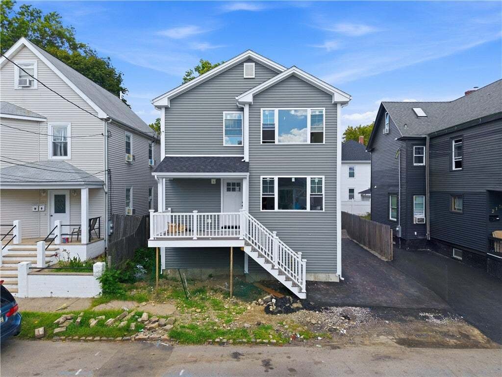 Cranston, Rhode Island, United States 1 - 19009146