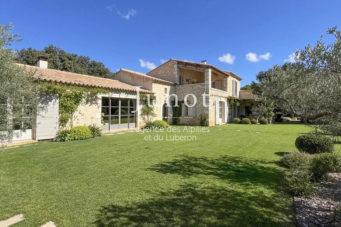 Casa en Eygalières, Provenza-Alpes-Costa Azul, Francia 2 - 19009865