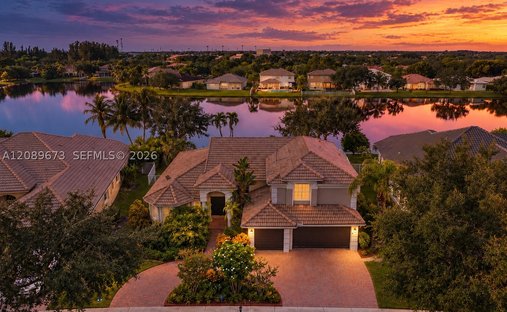 Maison à Pembroke Pines, Floride, États-Unis 1