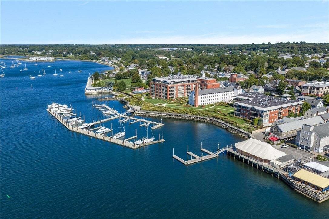 Condo in Bristol, Rhode Island, United States 1 - 19009141