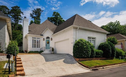 House in Mountain Brook, Alabama, United States 1