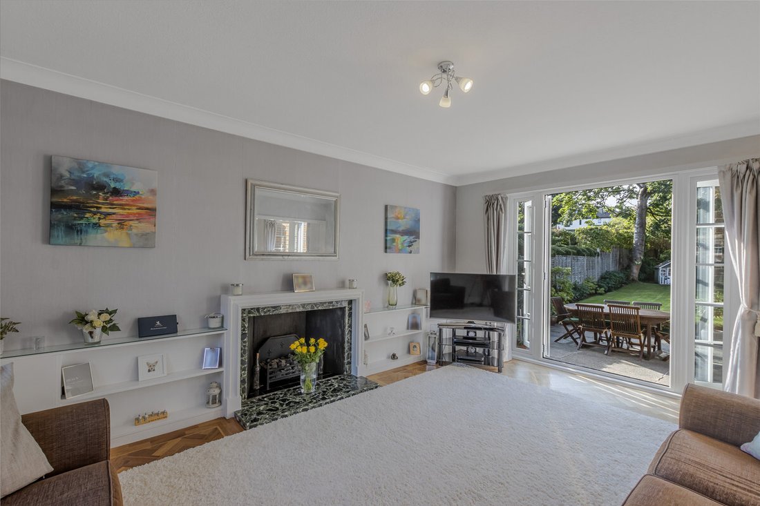 House in Barnet, England 2 - 19015216
