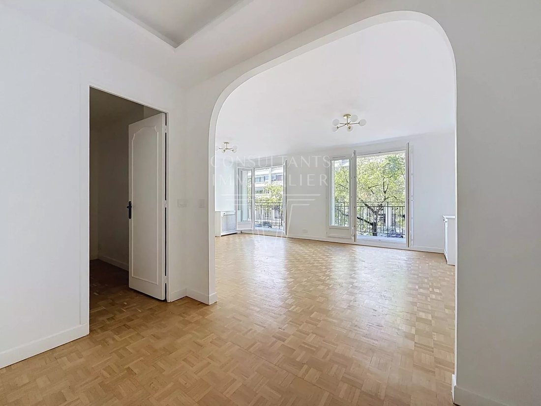 Apartment in Vaugirard-Parc des Expositions, Paris 15e Arrondissement, Paris 3 - 19010803