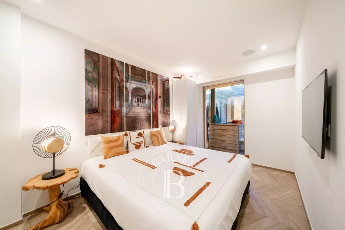 Apartment in Croix des Gardes, Cannes, France 4 - 19010575