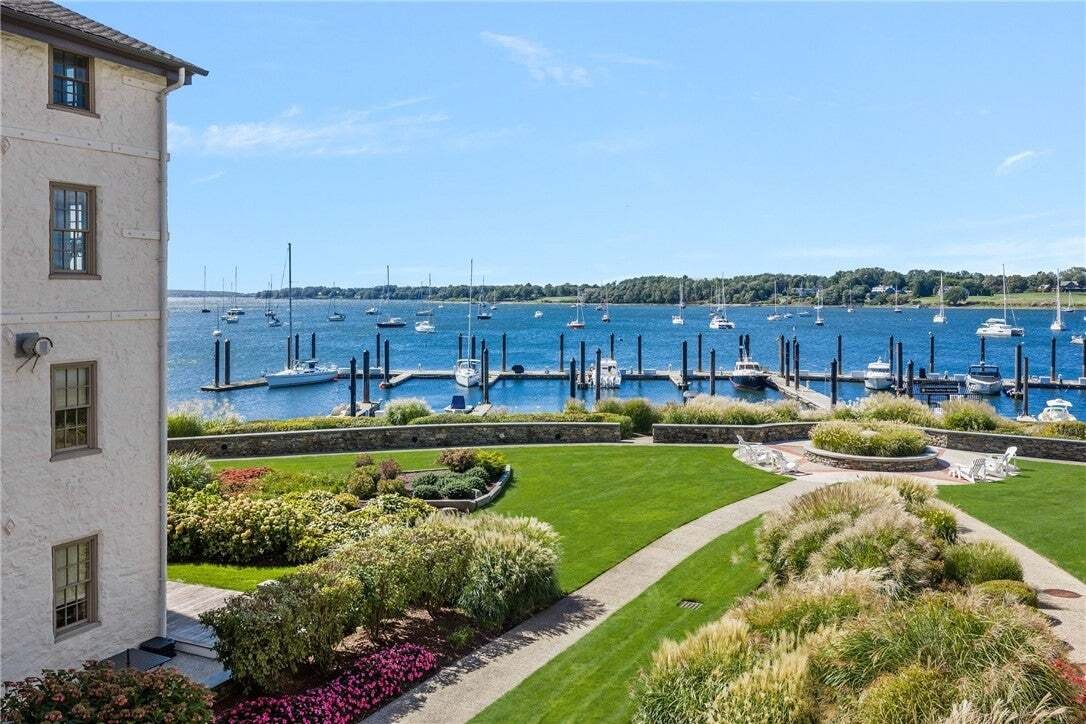Condo in Bristol, Rhode Island, United States 4 - 19009141