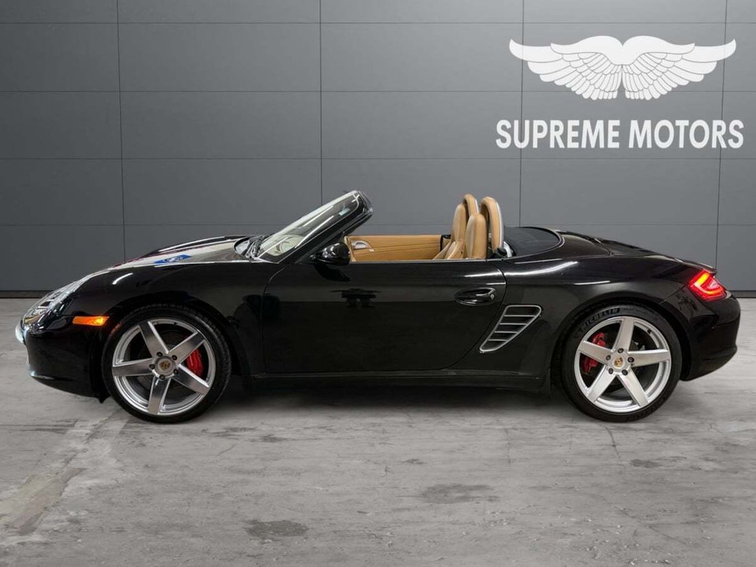 Cabriolet in Costa Mesa, CA, United States 2 - 19010461