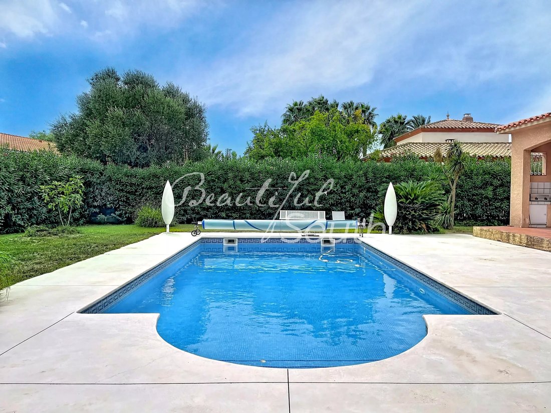 Villa in Perpignan, Occitania, France 2 - 19011042