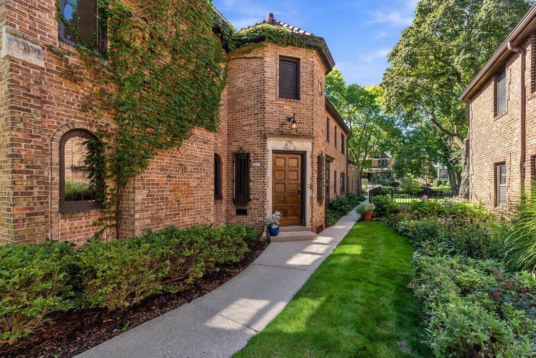 Condo in Milwaukee, Wisconsin, United States 2 - 19012470