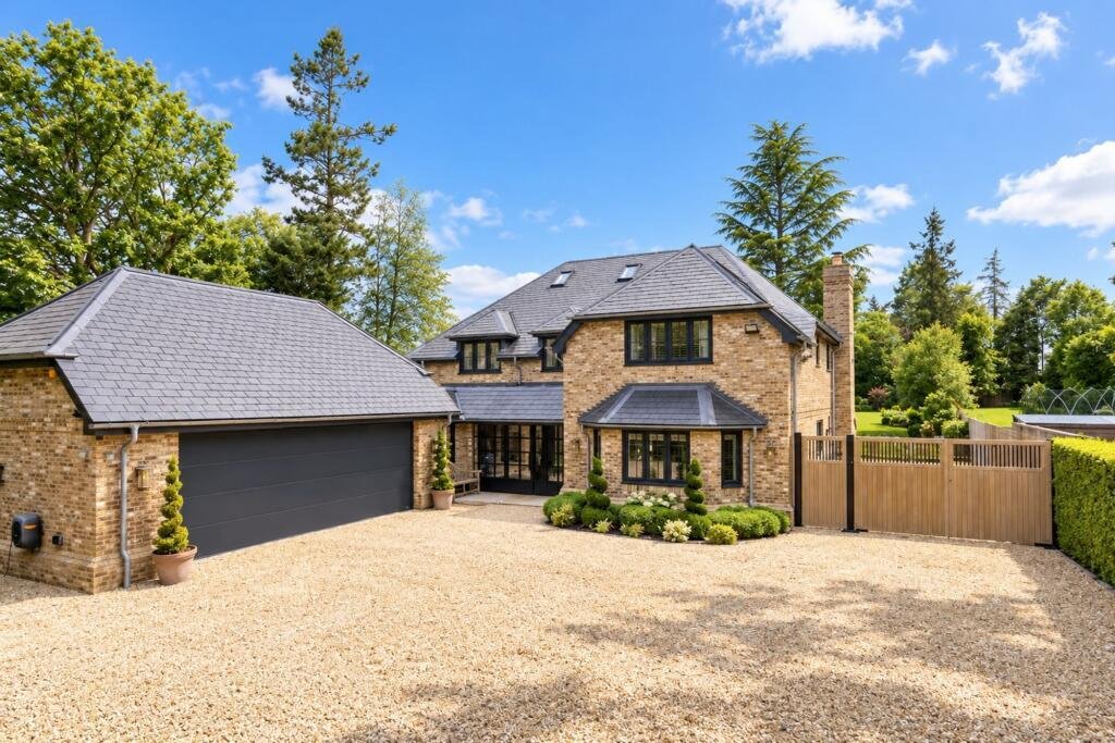 House in Amersham, England 1 - 19009384