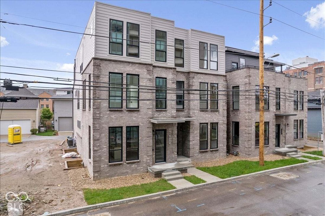 House in Indianapolis, Indiana, United States 3 - 19011995