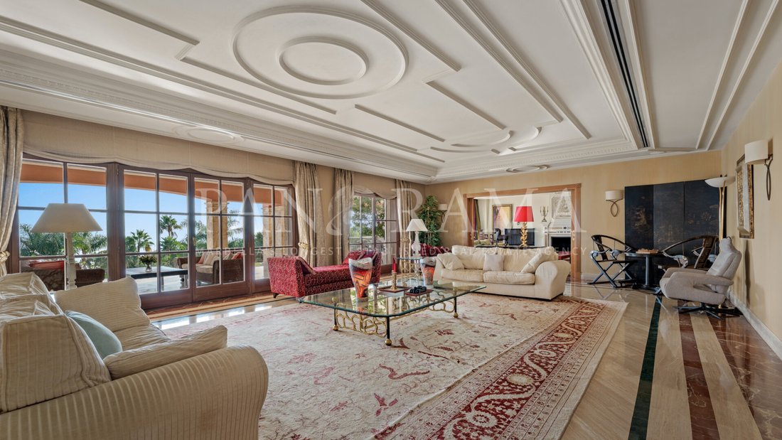 Villa in Sierra Blanca, Marbella, Spain 5 - 19012640
