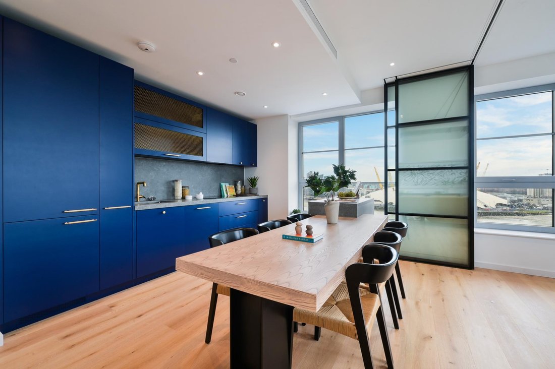 Apartment in Canning Town, Newham, England 2 - 19009338