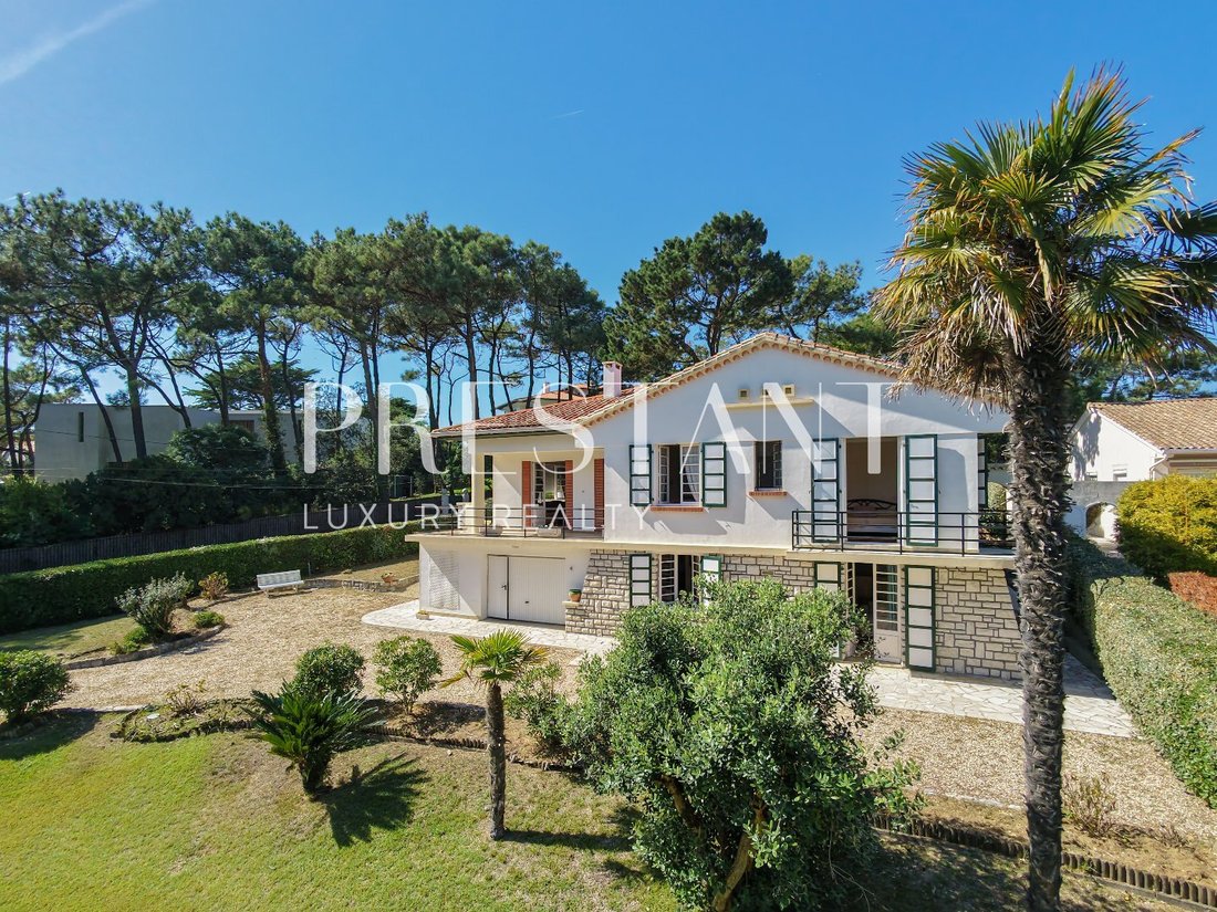 House in Anglet, Nouvelle-Aquitaine, France 1 - 19015242