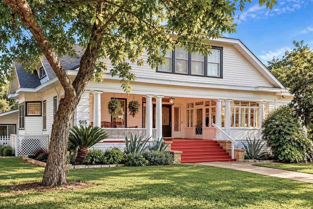 House in Gonzales, Texas, United States 3 - 19014641