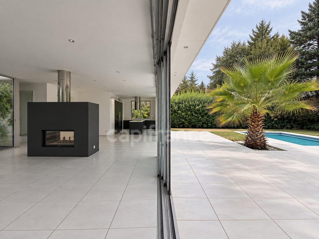 House in Bourg, Pessac, France 5 - 19011193