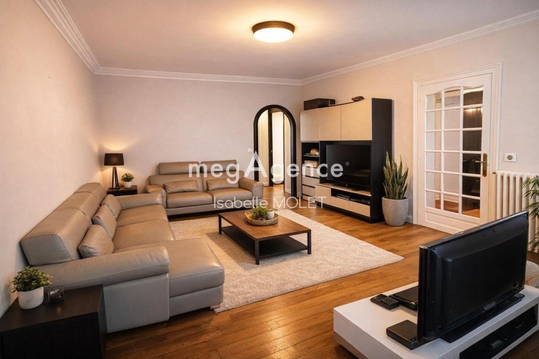 House in Centre, Melun, France 3 - 19010819