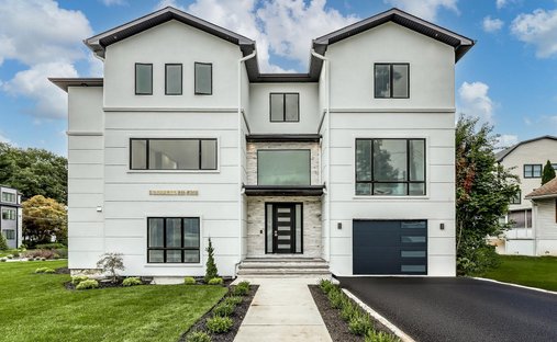 Condo in Airmont, New York, United States 1