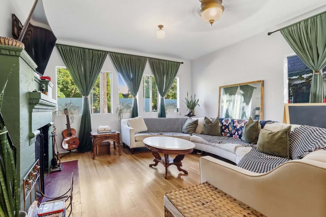 House in Los Angeles, California, United States 4 - 19011877