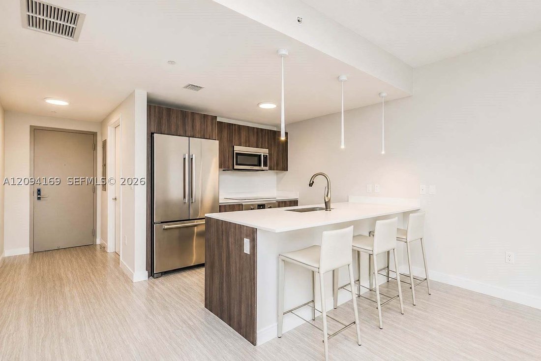 Condo in Miami, Florida, United States 4 - 19009566