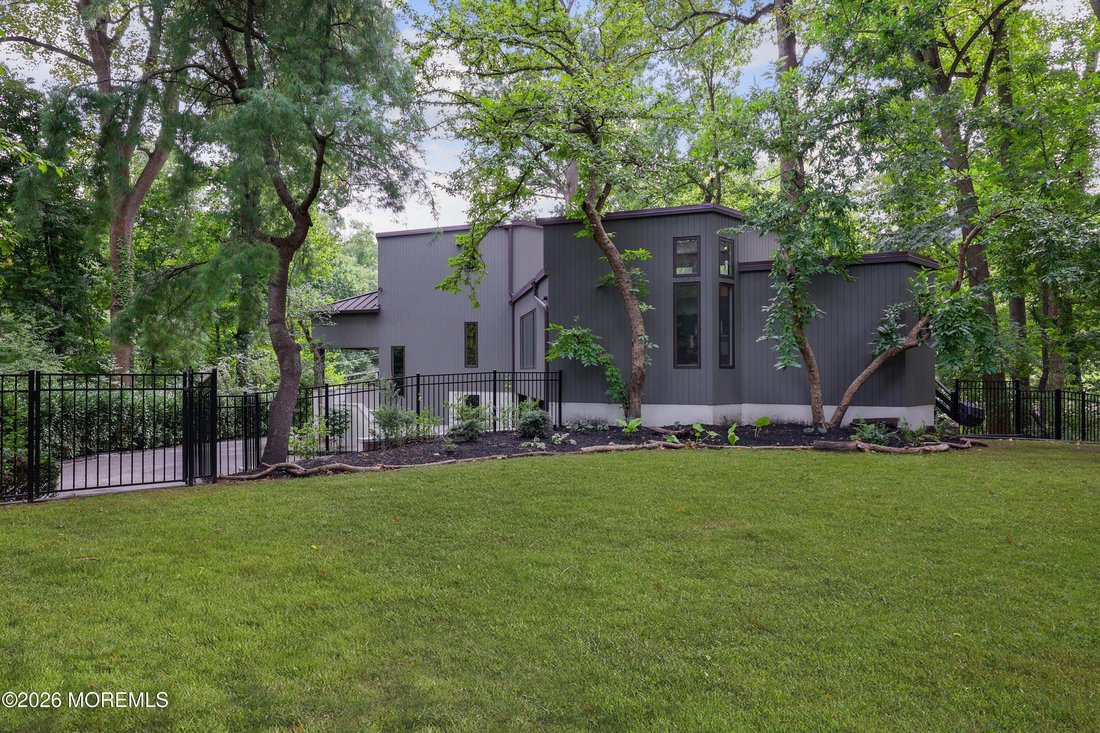 House in Holmdel, New Jersey, United States 3 - 19012457