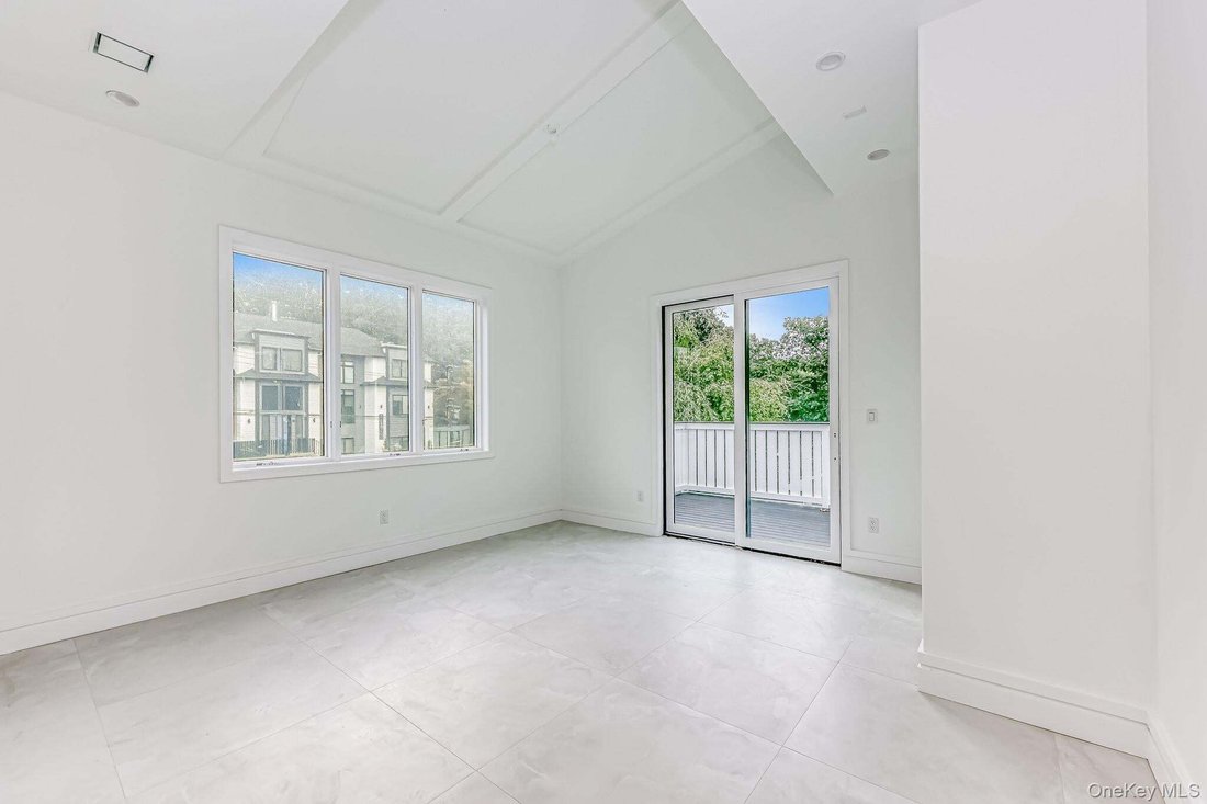 Condo in Airmont, New York, United States 5 - 19012683