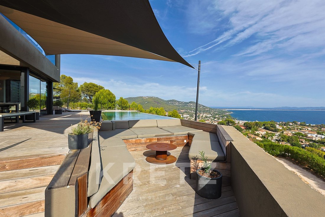 House in Carqueiranne, Provence-Alpes-Côte d'Azur, France 2 - 19011419