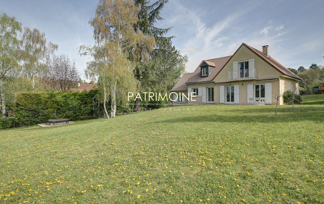 Villa in Villepreux, Ile-de-France, France 1 - 19015710