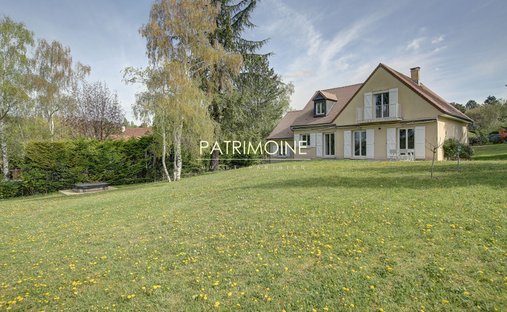 Villa in Villepreux, Ile-de-France, France 1
