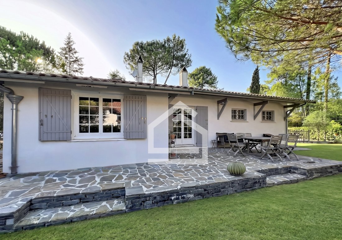 House in Saint-Aubin-de-Medoc, Nouvelle-Aquitaine, France 3 - 19014987