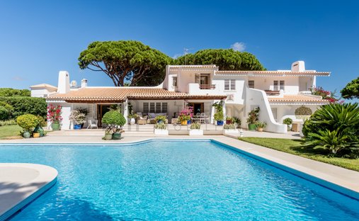 House in Olhos de Agua, Algarve, Portugal 1