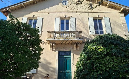 Haus in La Balance-Palais des Papes, Avignon, Frankreich 1