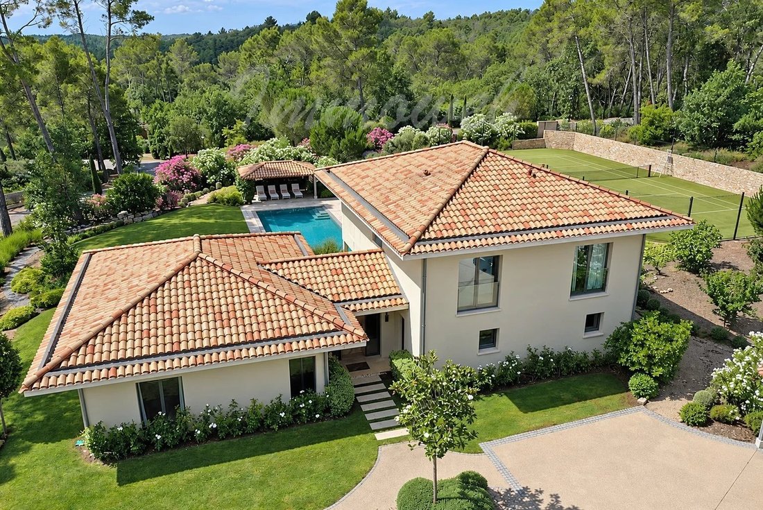 Villa in Tourrettes, Provence-Alpes-Côte d'Azur, France 2 - 14980972