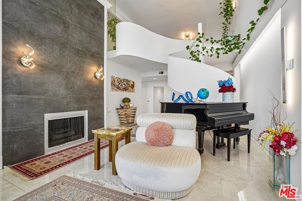 Condo in Beverly Hills, California, United States 1 - 19012645