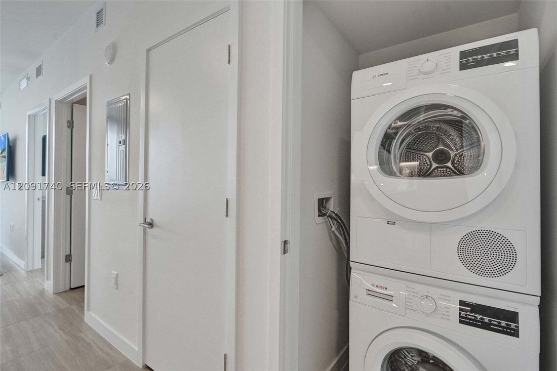 Condo in Miami Beach, Florida, United States 4 - 19009580