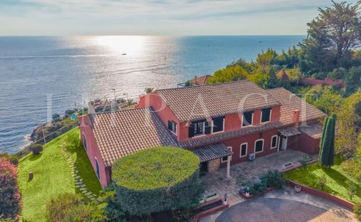 Villa in Théoule-sur-Mer, Provence-Alpes-Côte d'Azur, France 1