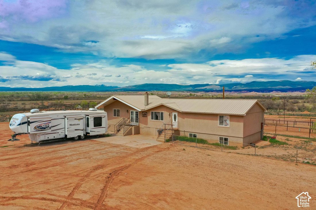 Casa a Lapoint, Utah, Stati Uniti 2 - 17672632