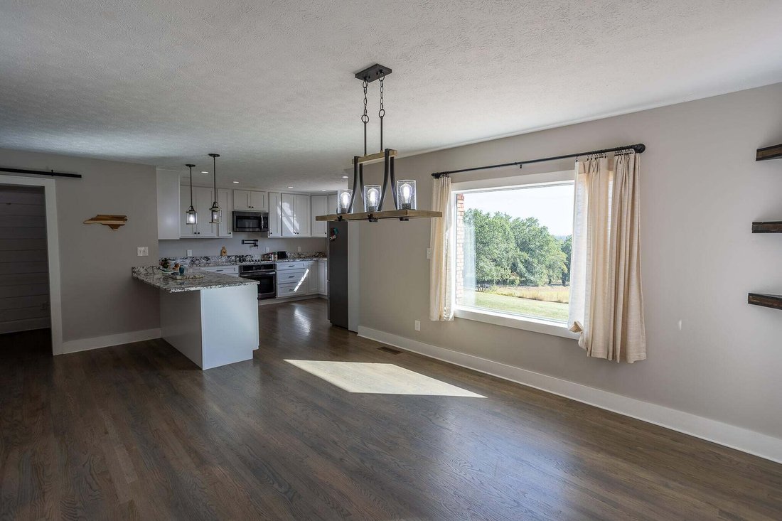House in Hopkinsville, Kentucky, United States 5 - 19008930