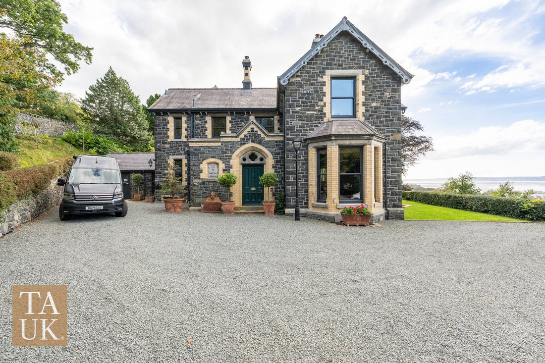 House in Llanfairfechan, Wales 1 - 18638979