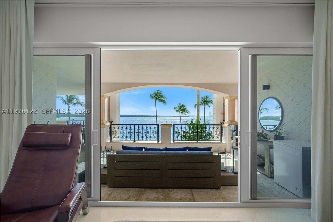 Condo in Miami Beach, Florida, United States 5 - 17390299