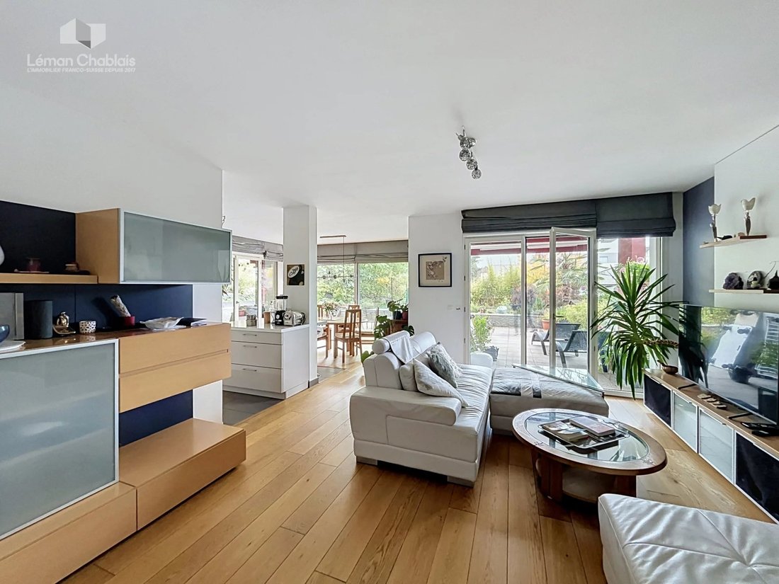 Apartment in Evian-les-Bains, Auvergne-Rhône-Alpes, France 1 - 19009647